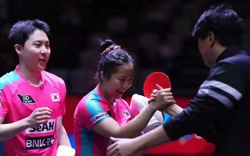 yy平台 -尼斯迎荷甲关键赛，今晨调整名单，赛场秩序良好，心理建设被强调 